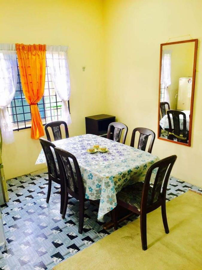 Homestay Bandar Pekan - Musleem Preferred ภายนอก รูปภาพ